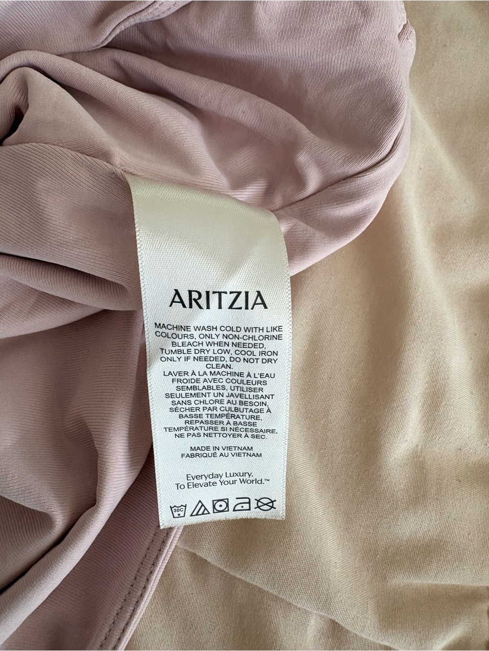 Aritzia Contour Off-Shoulder Women's Top in Light Pink - Picture 4 of 5